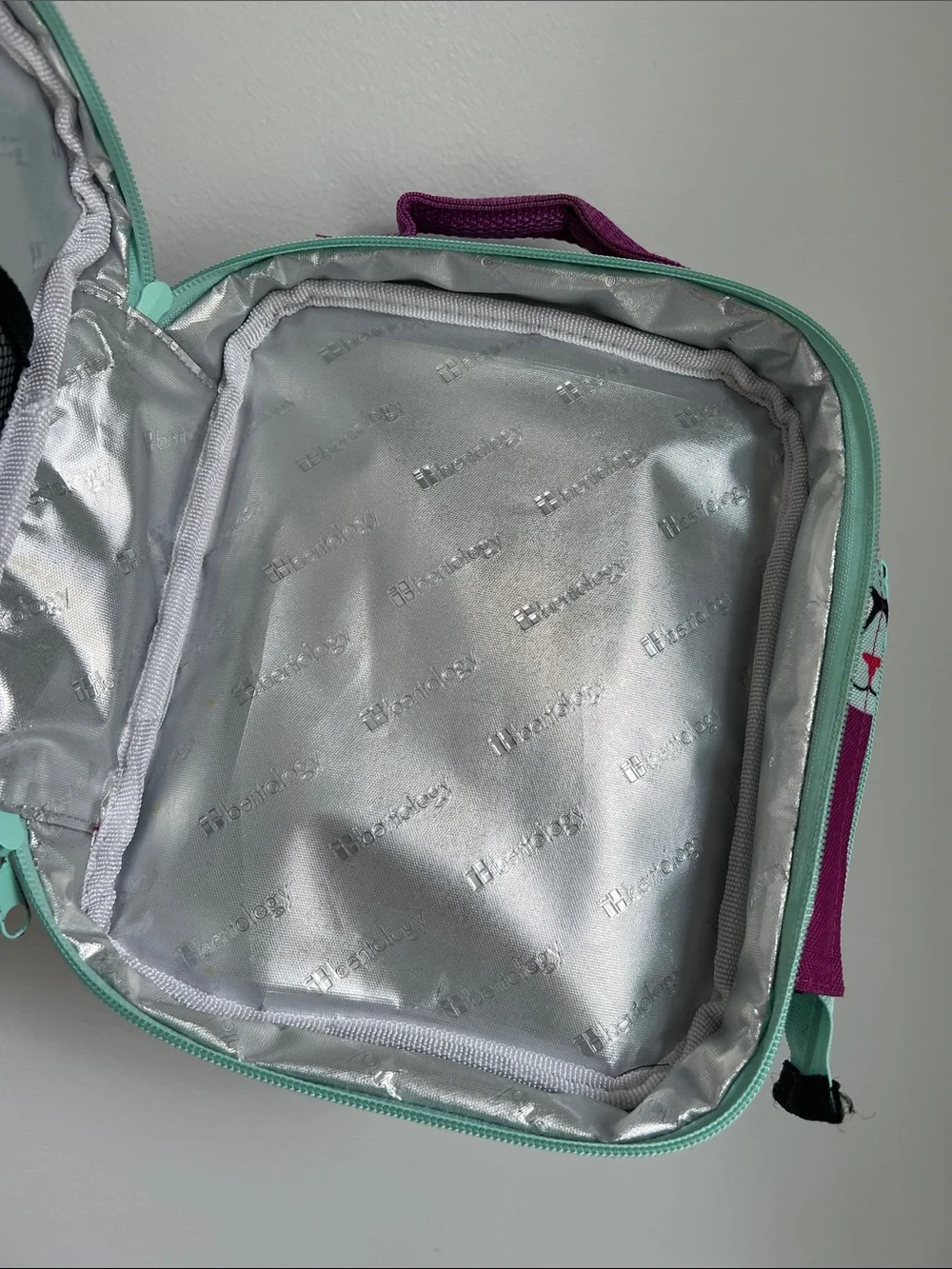 Bentology | Purple Kids Cat Lunch Box Bag with Glasses and Bow Accents